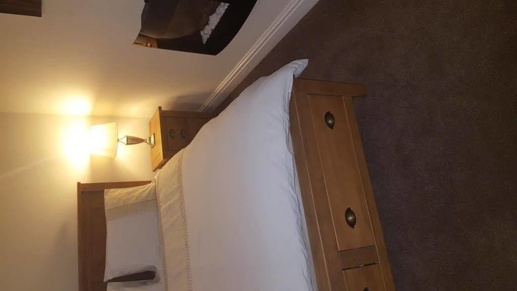 Roosecote Guest House Barrow-in-Furness Екстер'єр фото